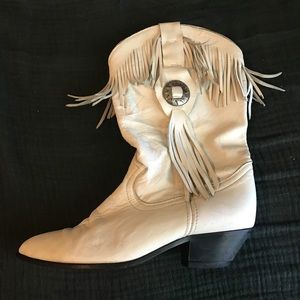 boots: white western boots by ACME size 6
